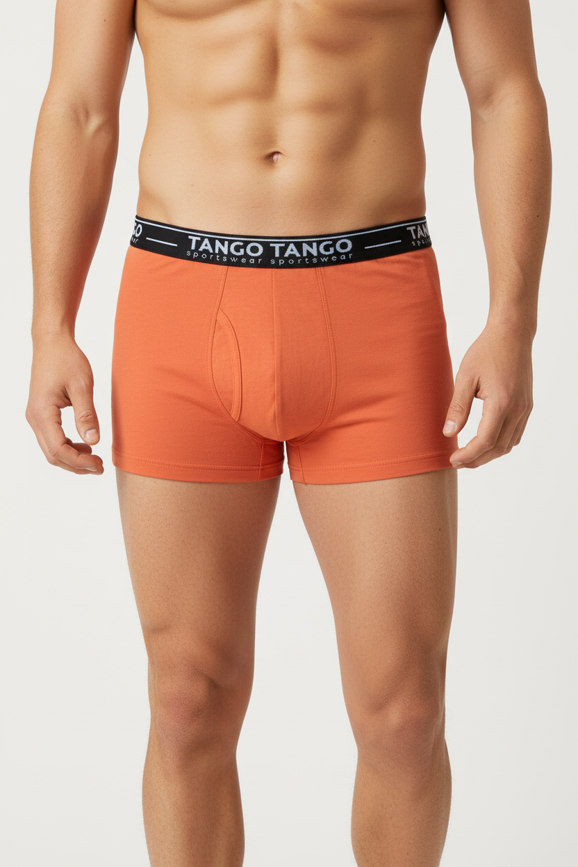 Modelo masculino con calzoncillo bóxer naranja de bambú TANGO Sportswear